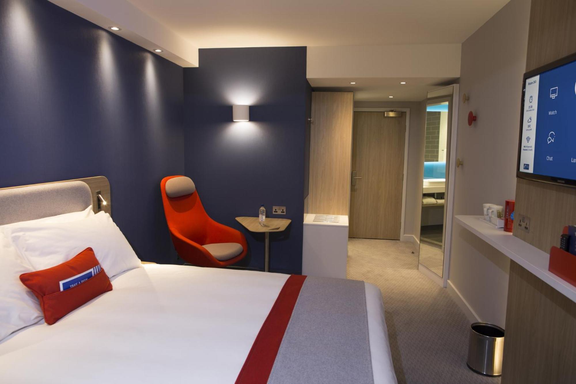 Holiday Inn Express Windsor By Ihg Oda fotoğraf