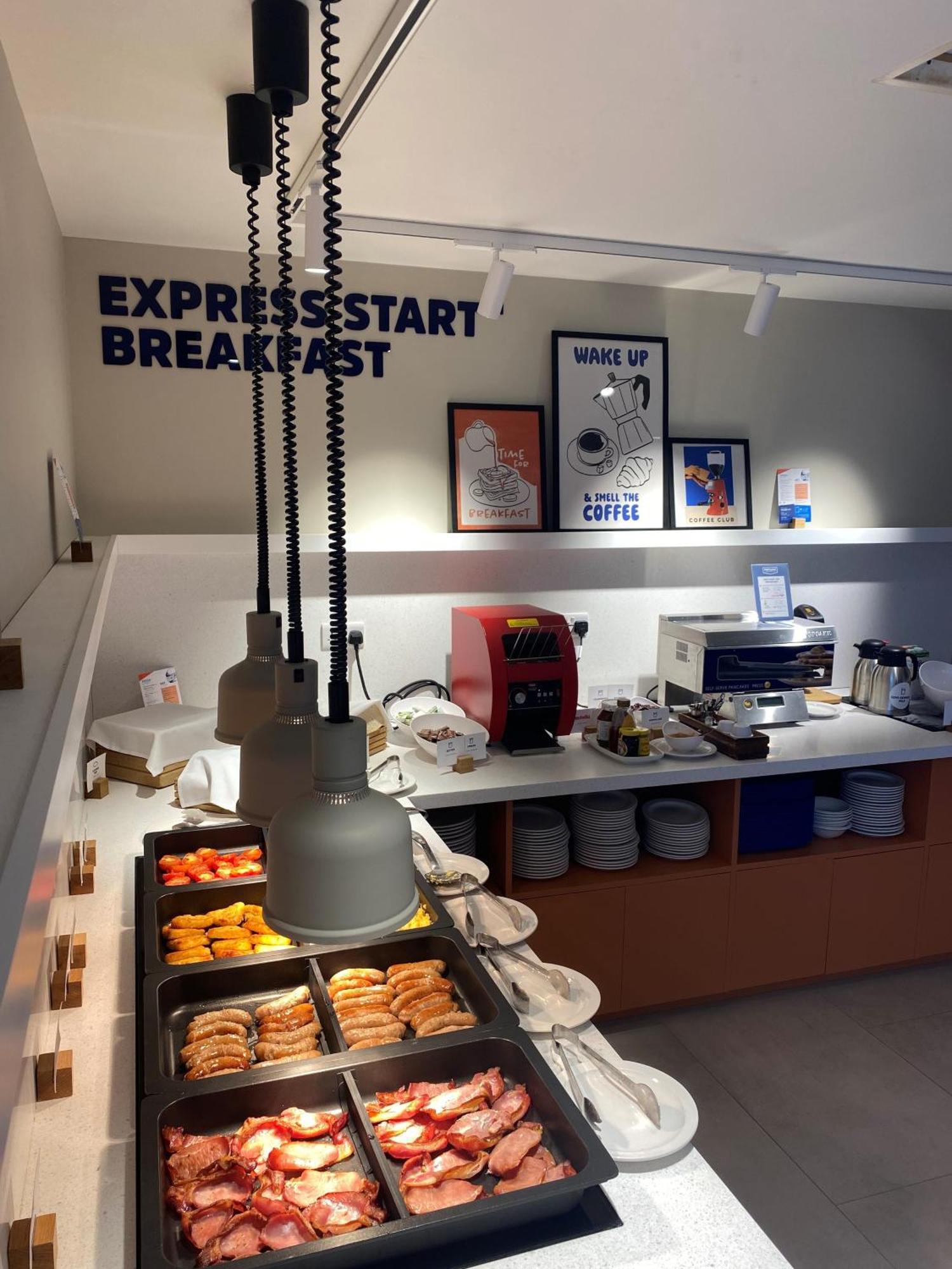 Holiday Inn Express Windsor By Ihg Dış mekan fotoğraf