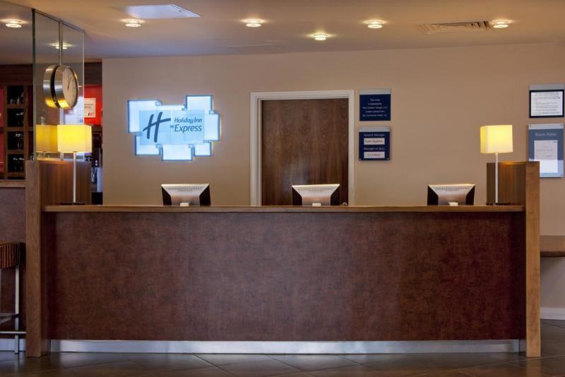 Holiday Inn Express Windsor By Ihg Dış mekan fotoğraf