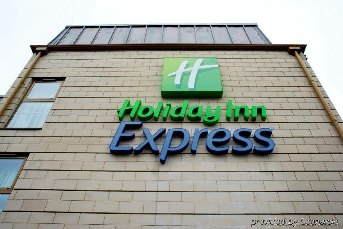 Holiday Inn Express Windsor By Ihg Dış mekan fotoğraf