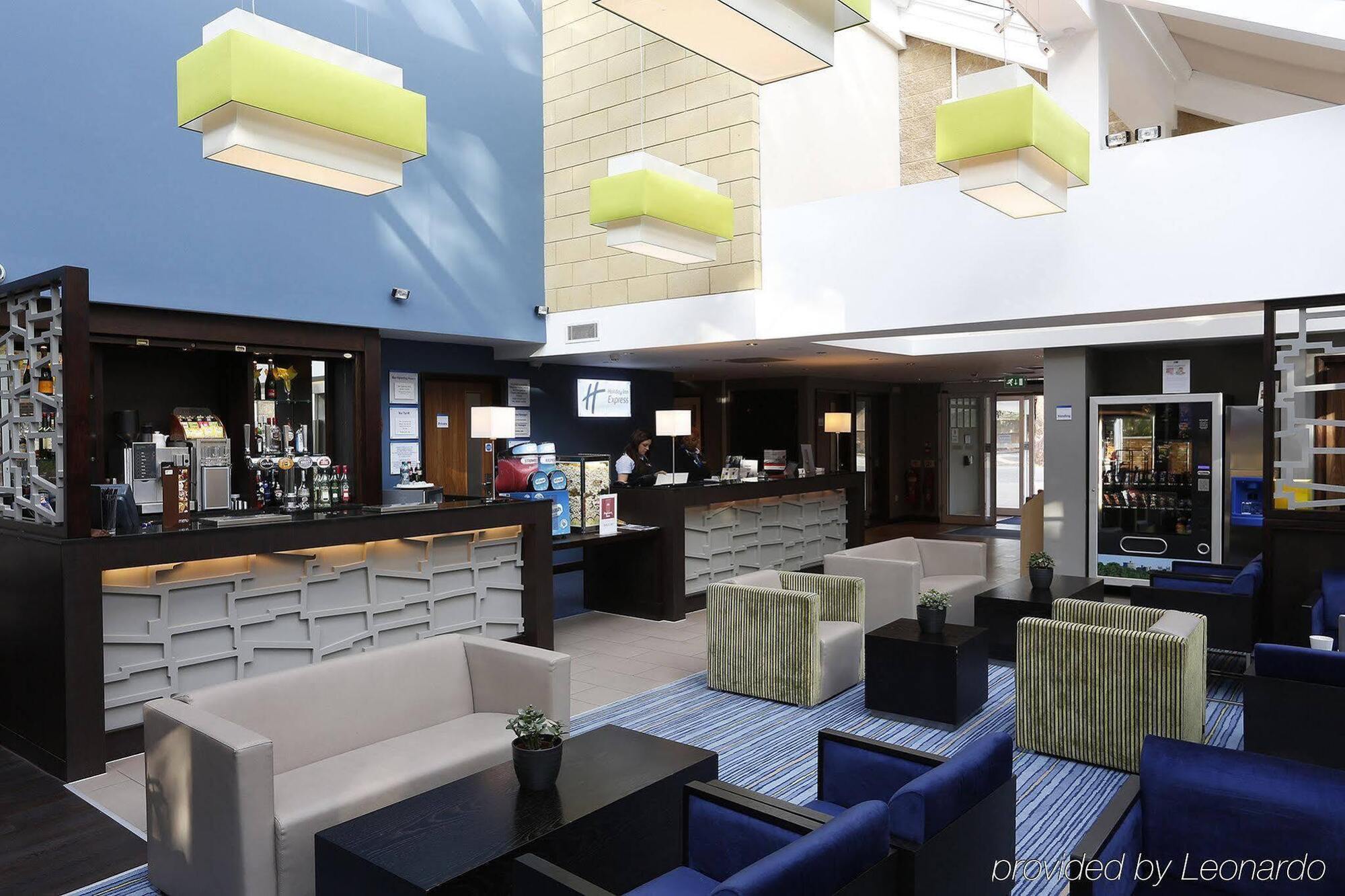 Holiday Inn Express Windsor By Ihg Dış mekan fotoğraf